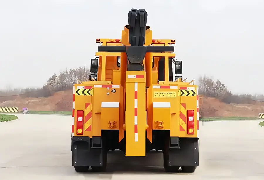 Shacman Heavy Duty Wrecker Truck