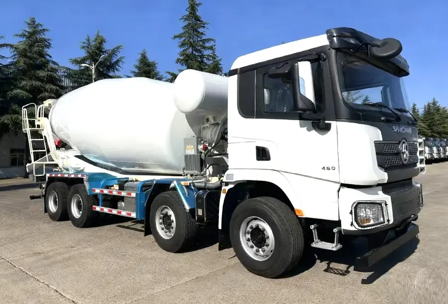 Shacman X3000 8×4 Mixer Truck