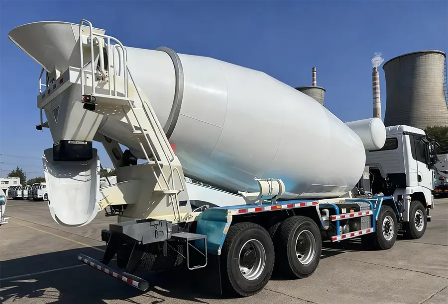Shacman X3000 8×4 Mixer Truck