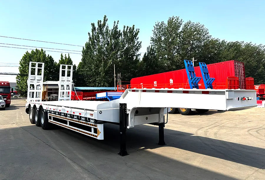 Shacman Hydraulic Lowboy Semi Trailer