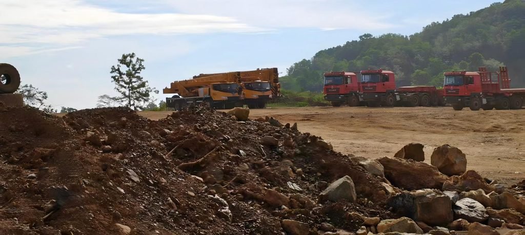 SHACMAN X5000 8x4 mining dump truck for quarry and aggregate transport